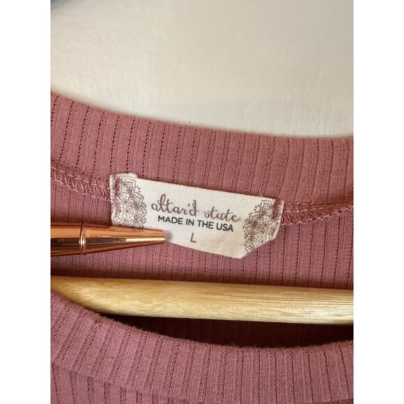 Altar'd State Ribbed Short-Sleeve Pink Midi Dress With Ruched Side Detail Size S - Picture 3 of 9